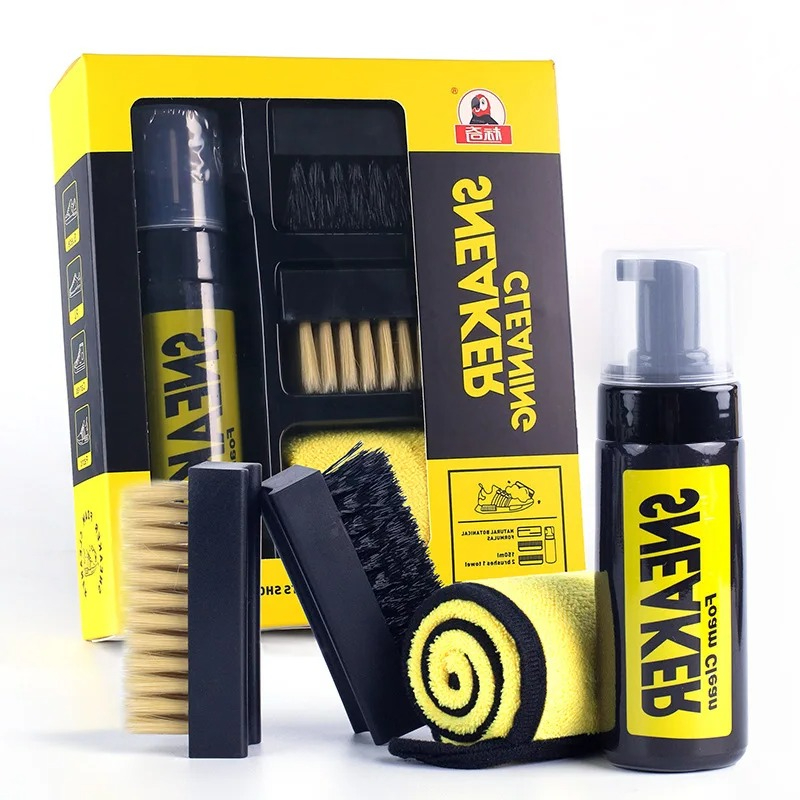 150ml水なしフォームスニーカークリーナーキット（ブラシと - Sneaker Care Foam のレビューと価格
